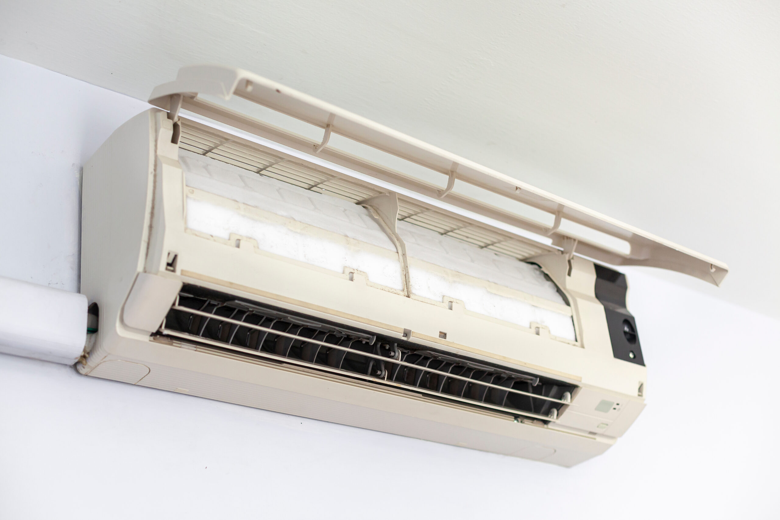 冷氣水盤破裂 冷氣水盤破裂