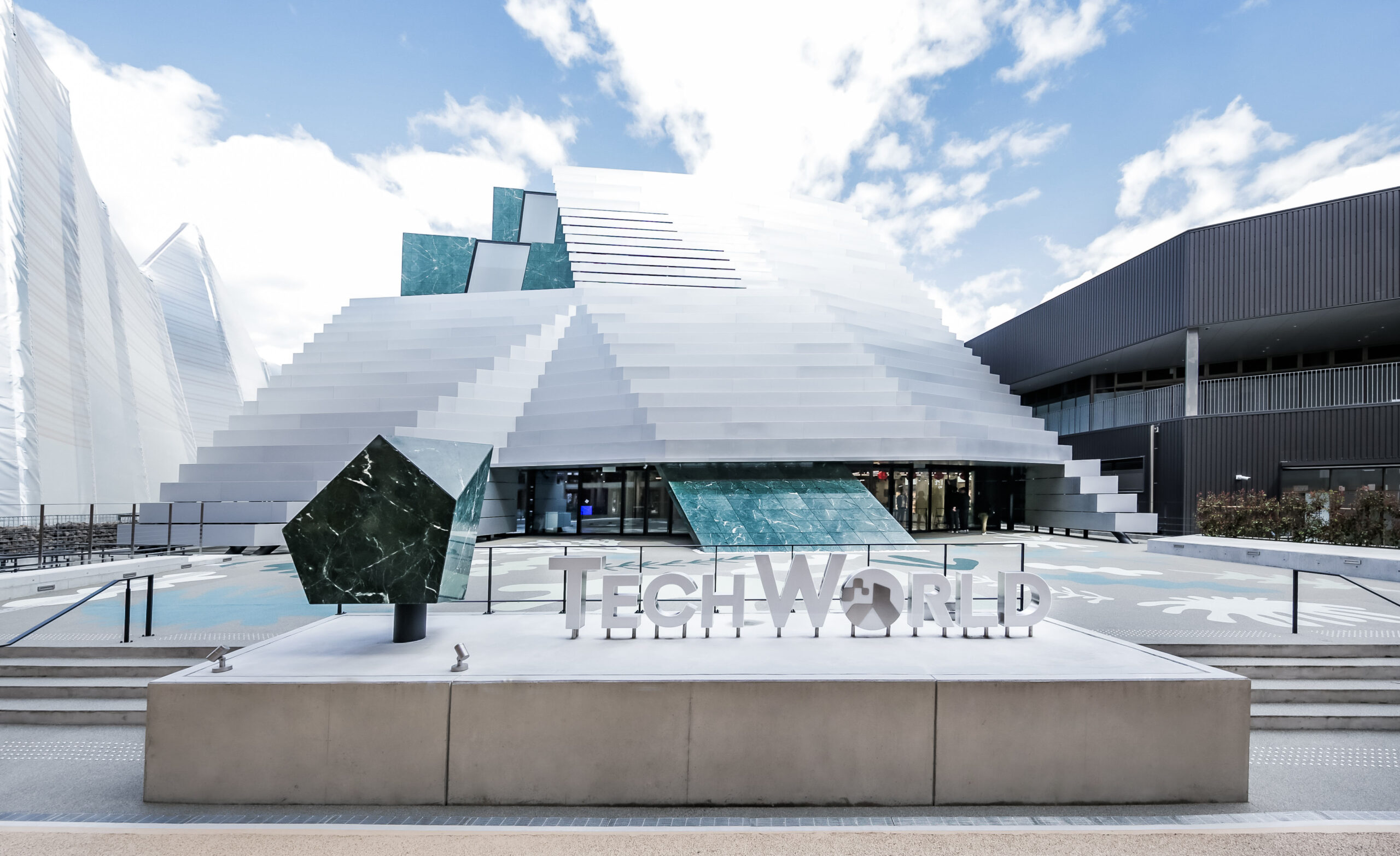 TECH WORLD館